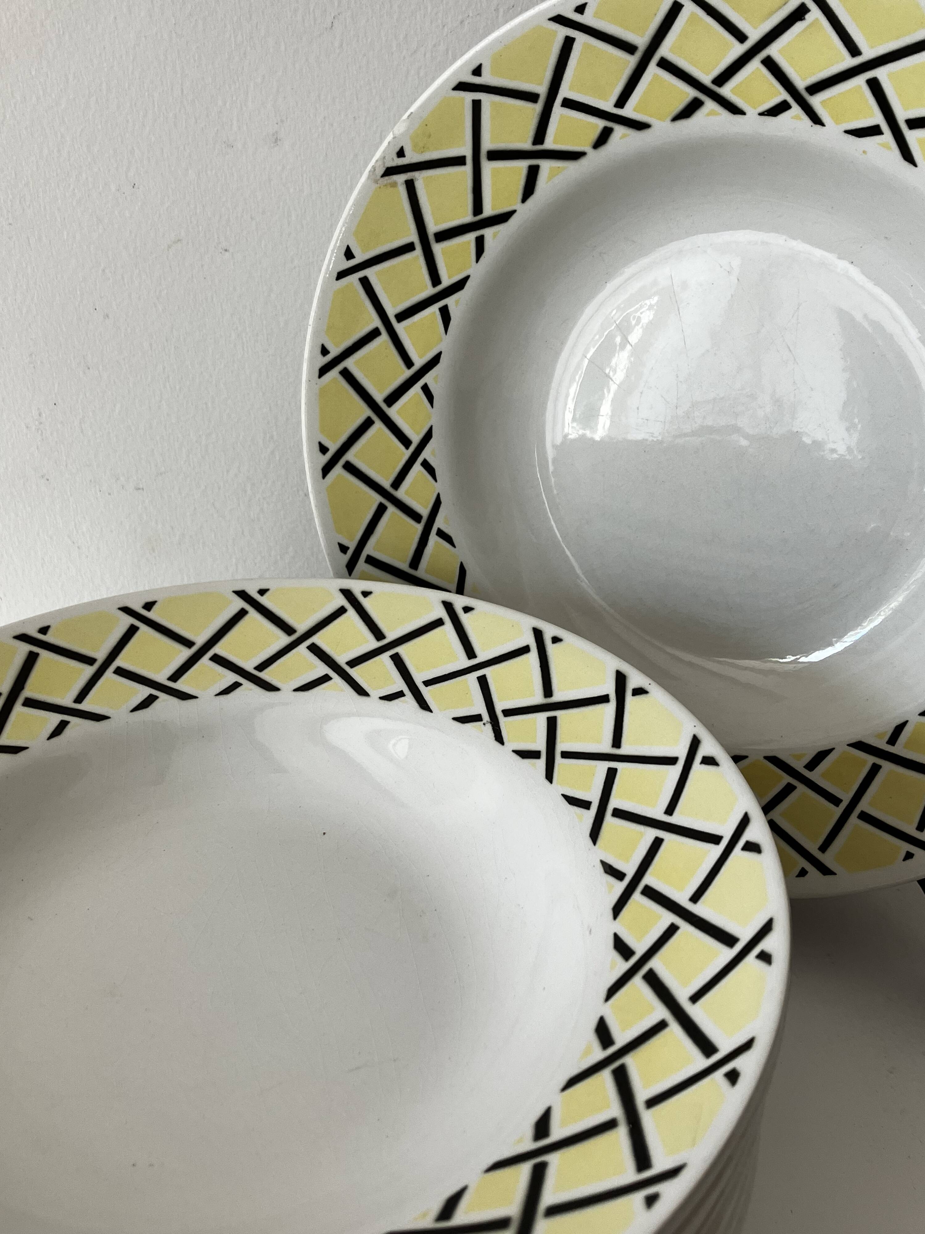 8 assiettes creuses - Faience Badonviller