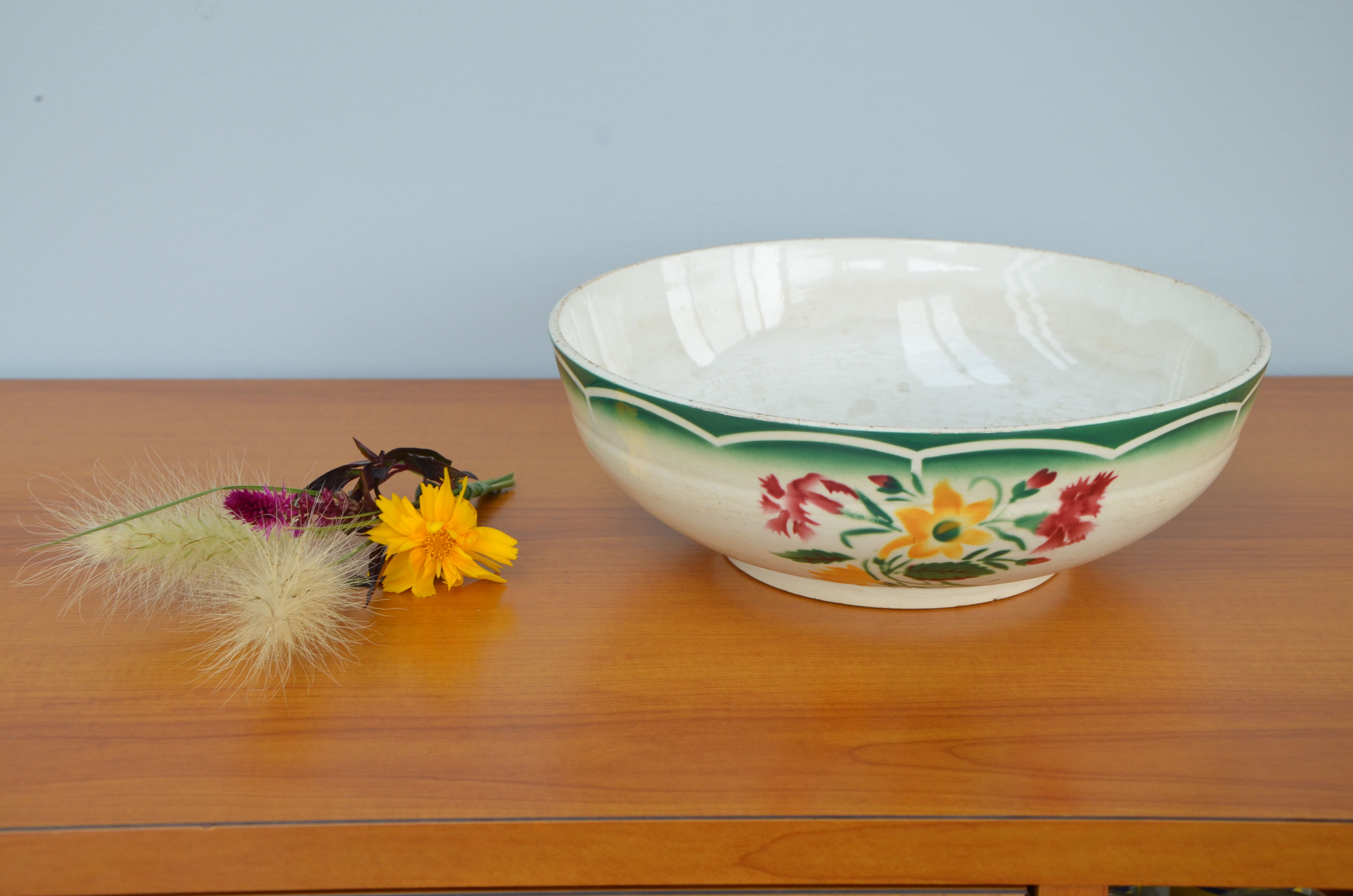 Salad bowl Digoin and Sarreguemine, Esper collection