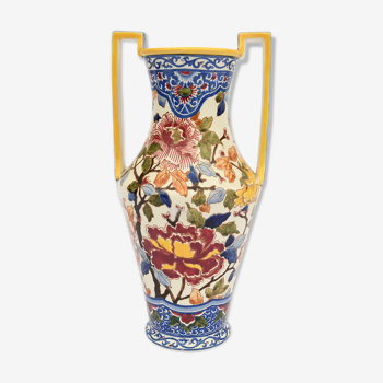 Vase in faience of Gien