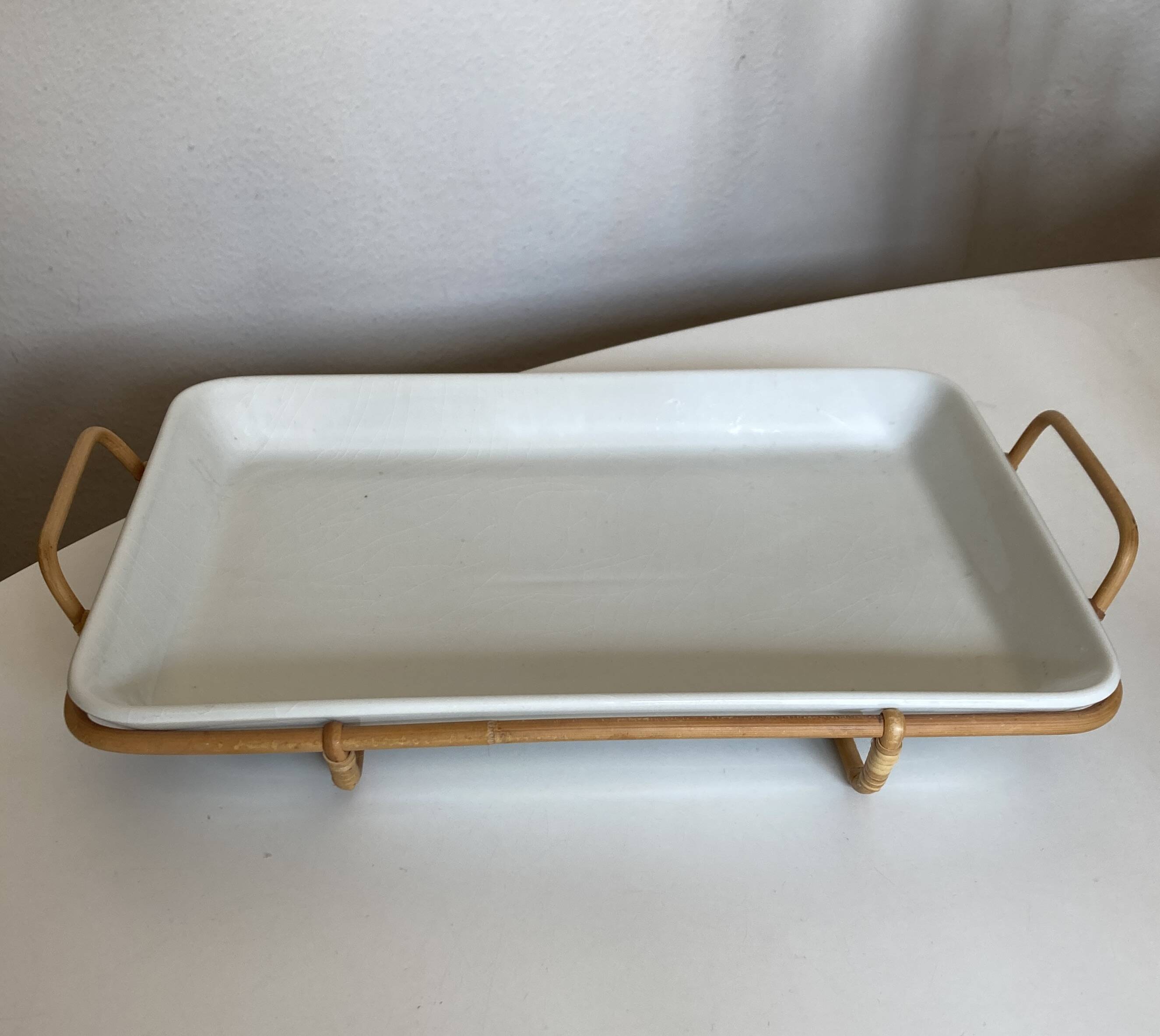 Plate Arabia Finland in faience and rattan 1960