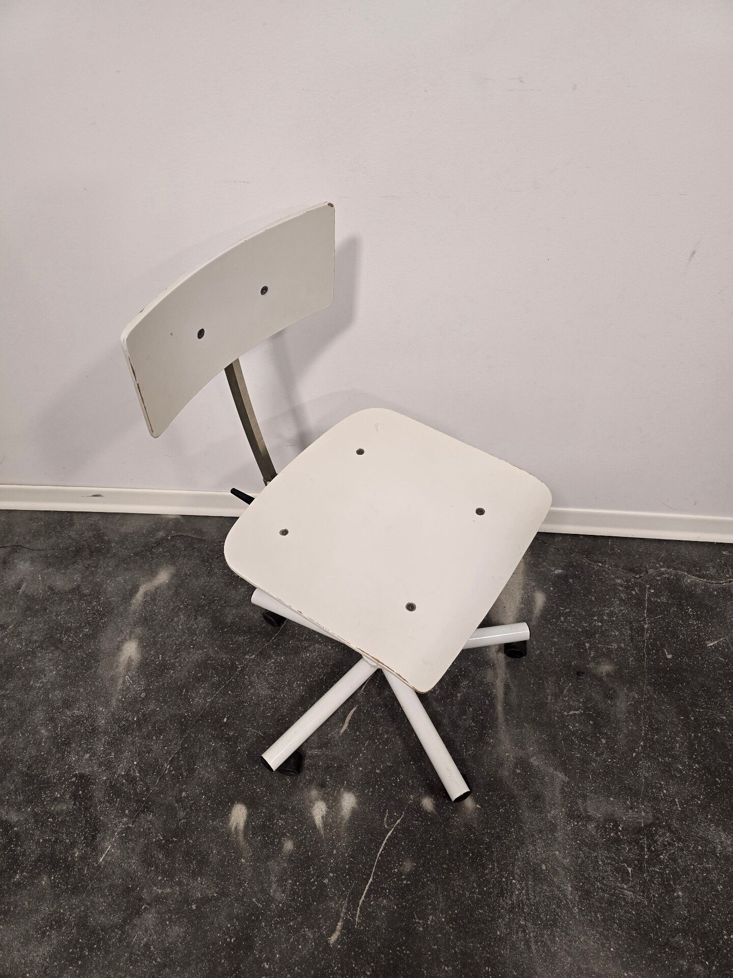 1980s Vintage Industrial Swivel Chair with Adjustable Backrest and Cas