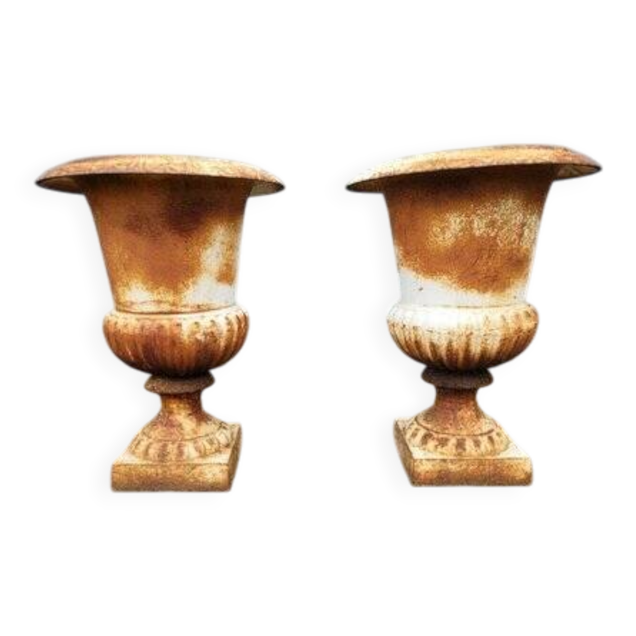 Pot, jardinière en fonte