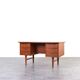 Bureau exécutif en teck danois des années 1960.