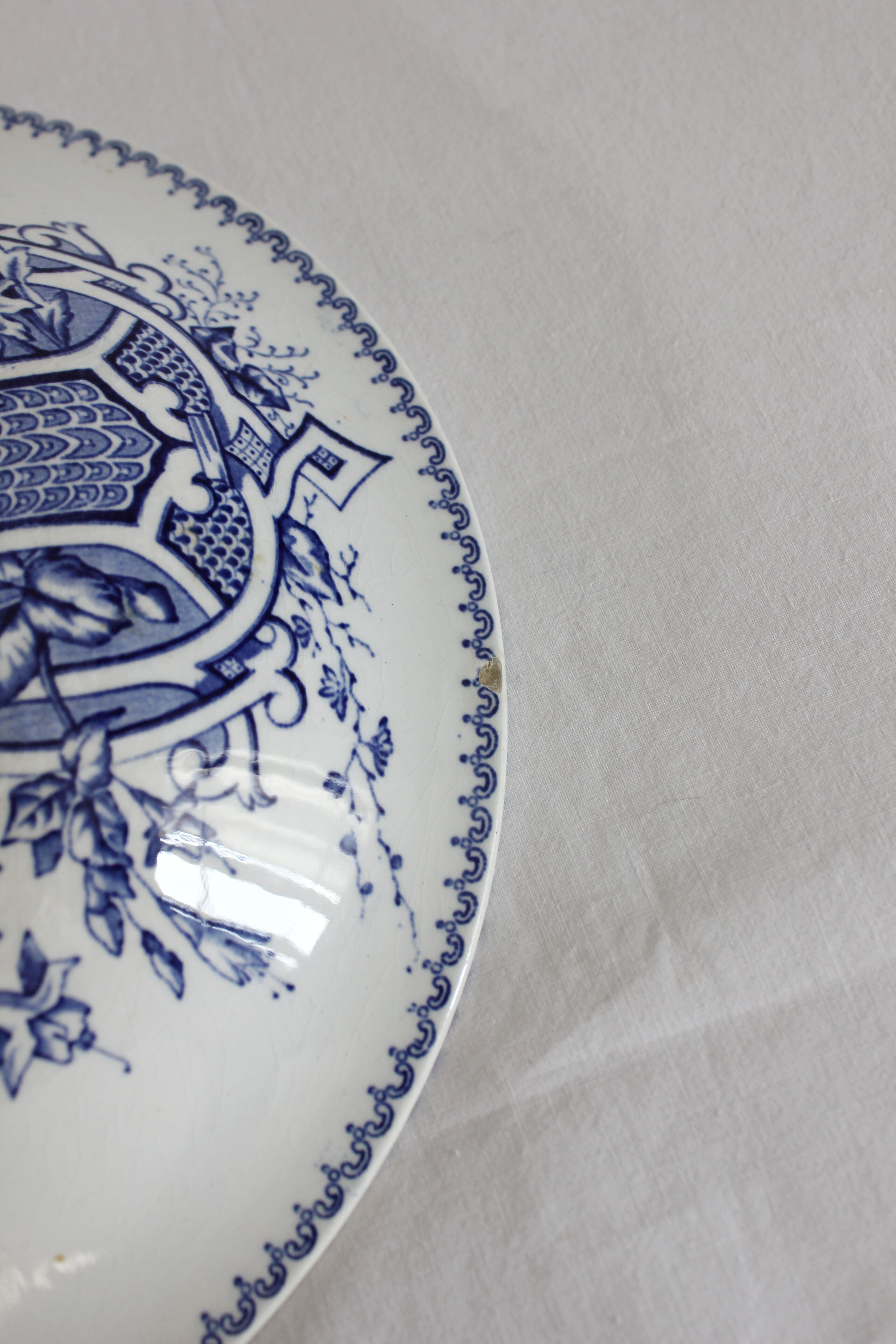 Ironstone fruit bowl "cartouches" u&c sarreguemines