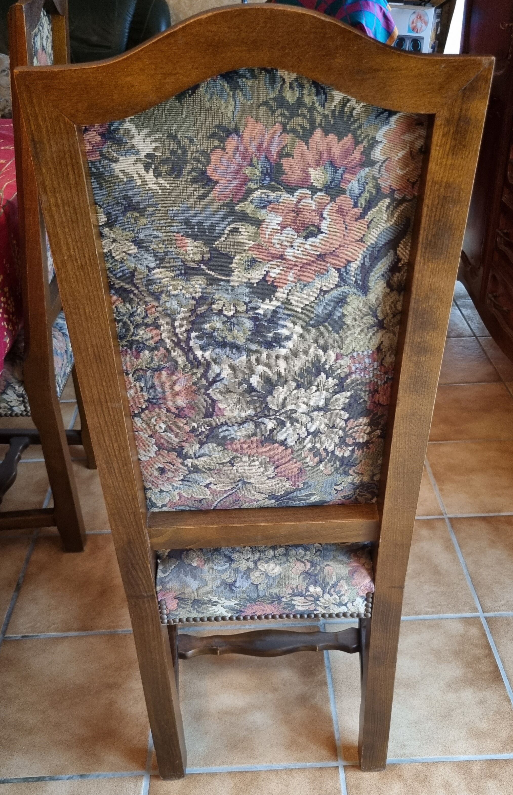 Lot 4 antique chairs