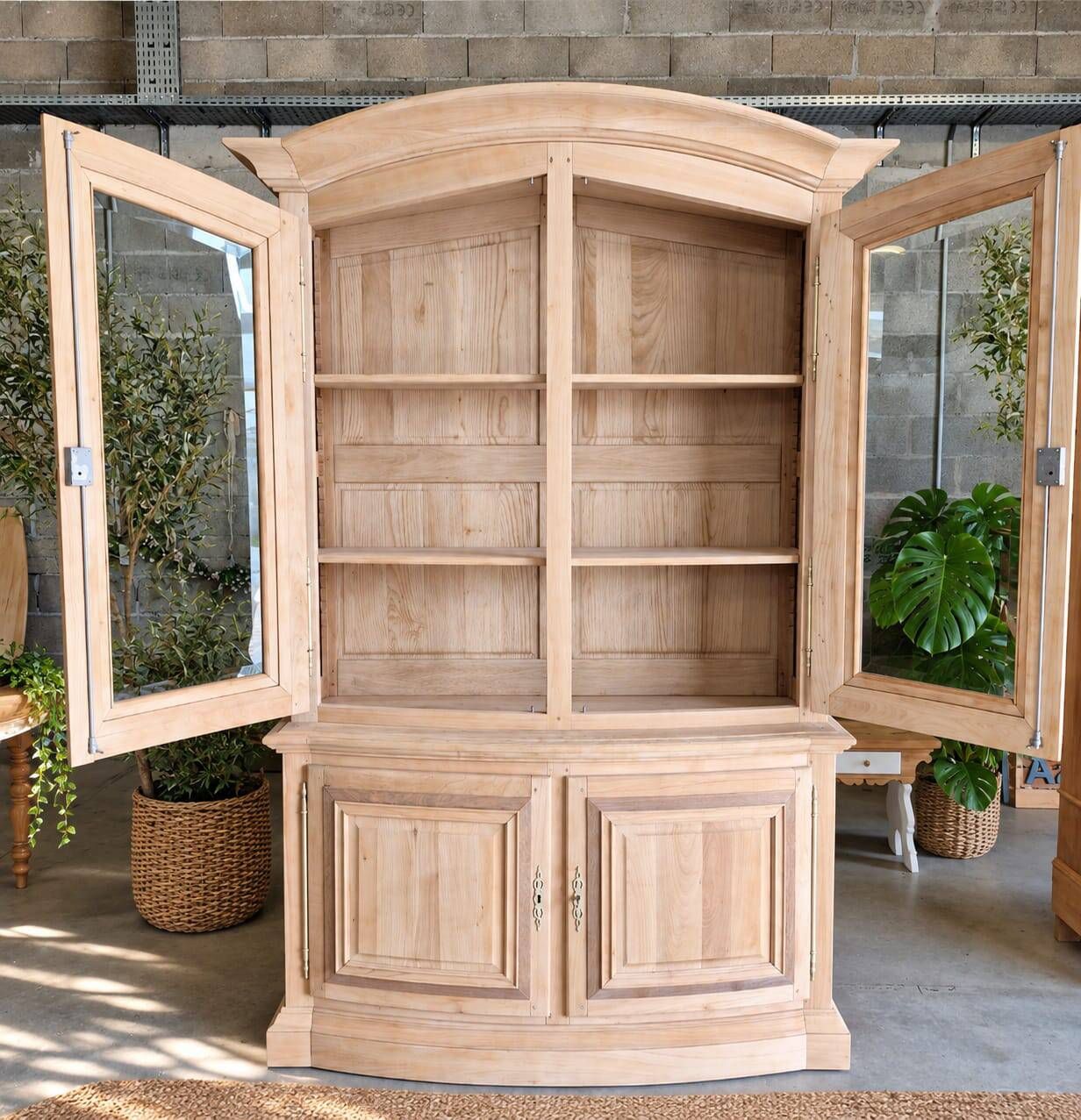 Large antique sideboard in solid cherry wood – Fully sandblasted
