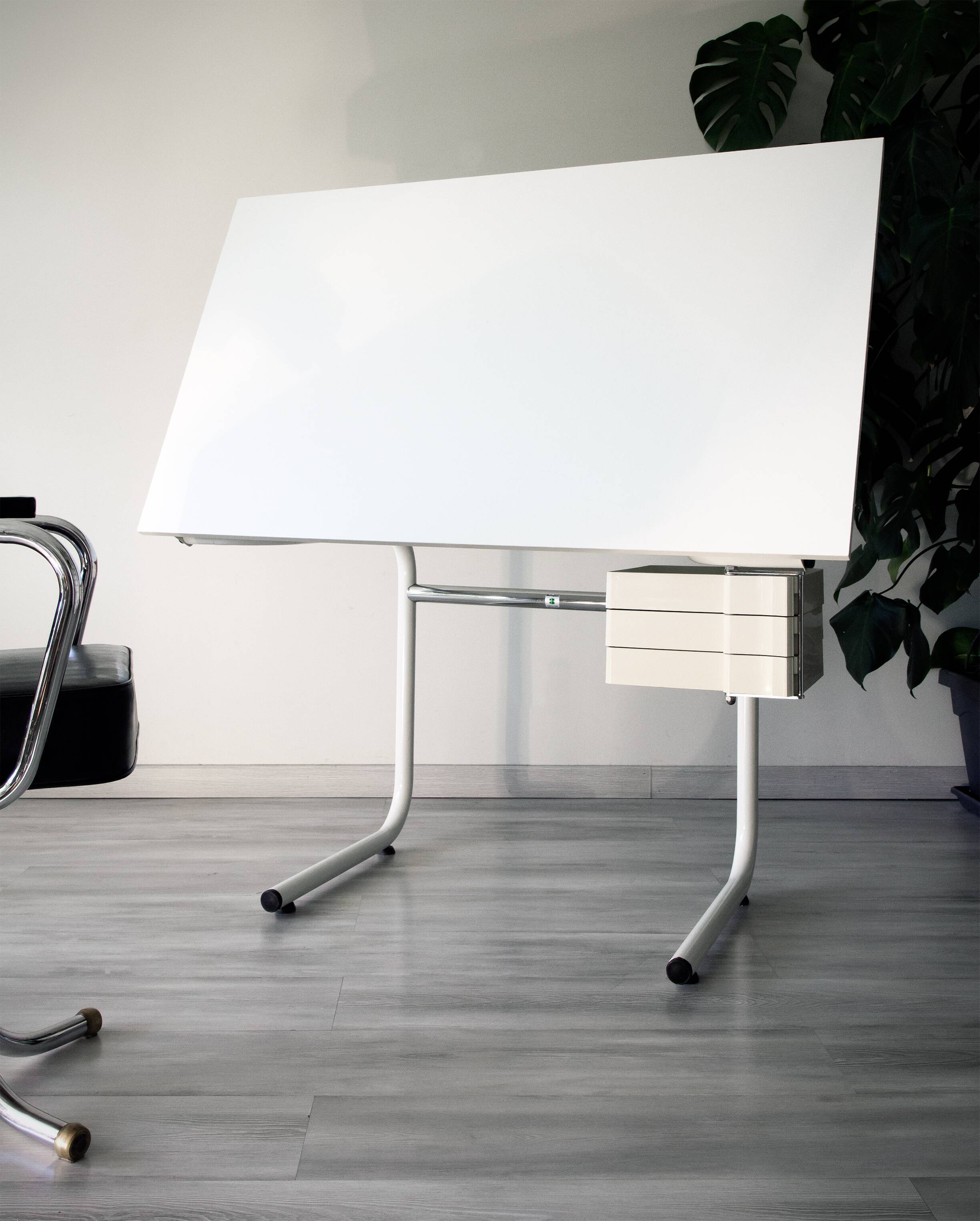 Bureau Bieffeplast par Anna Ferrarese Anselmi, Italie 1976