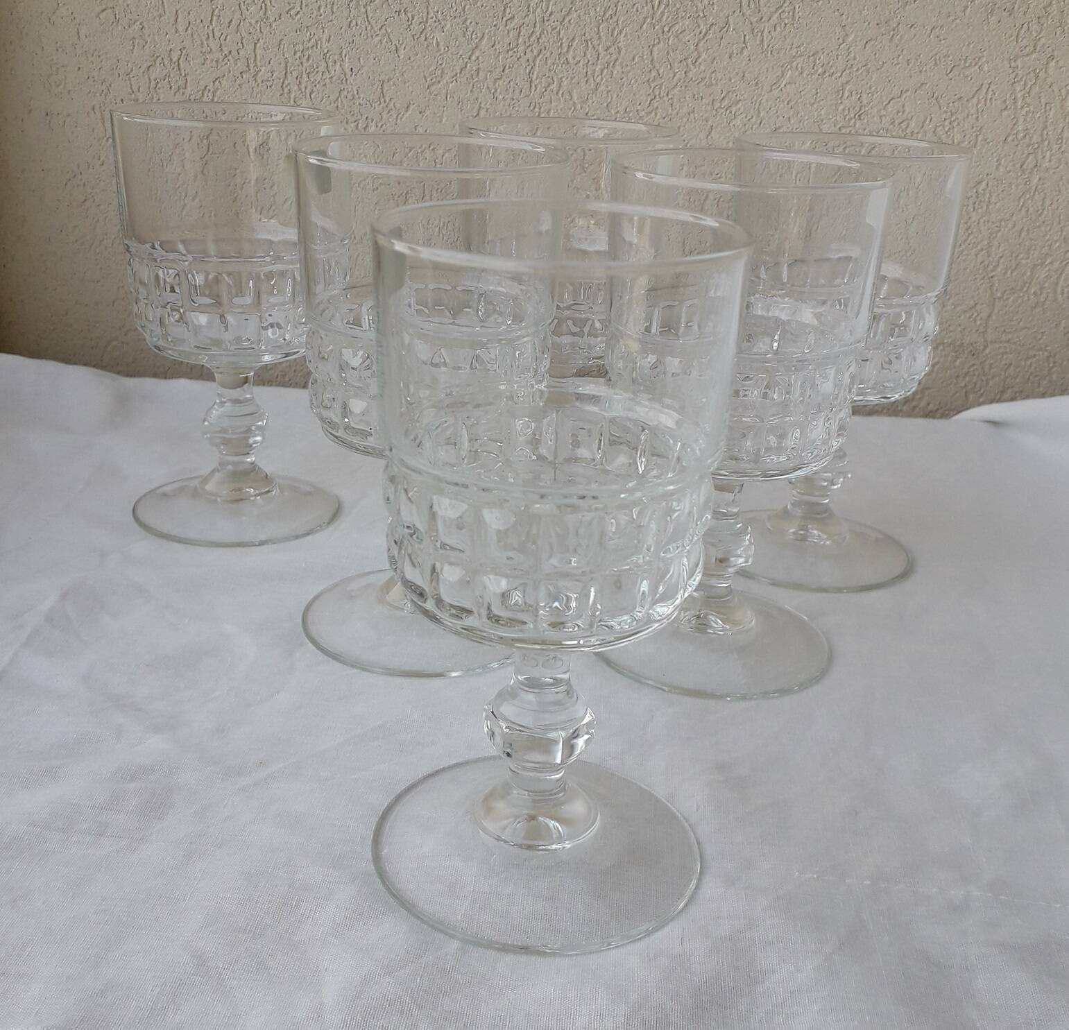 6 stemmed glasses