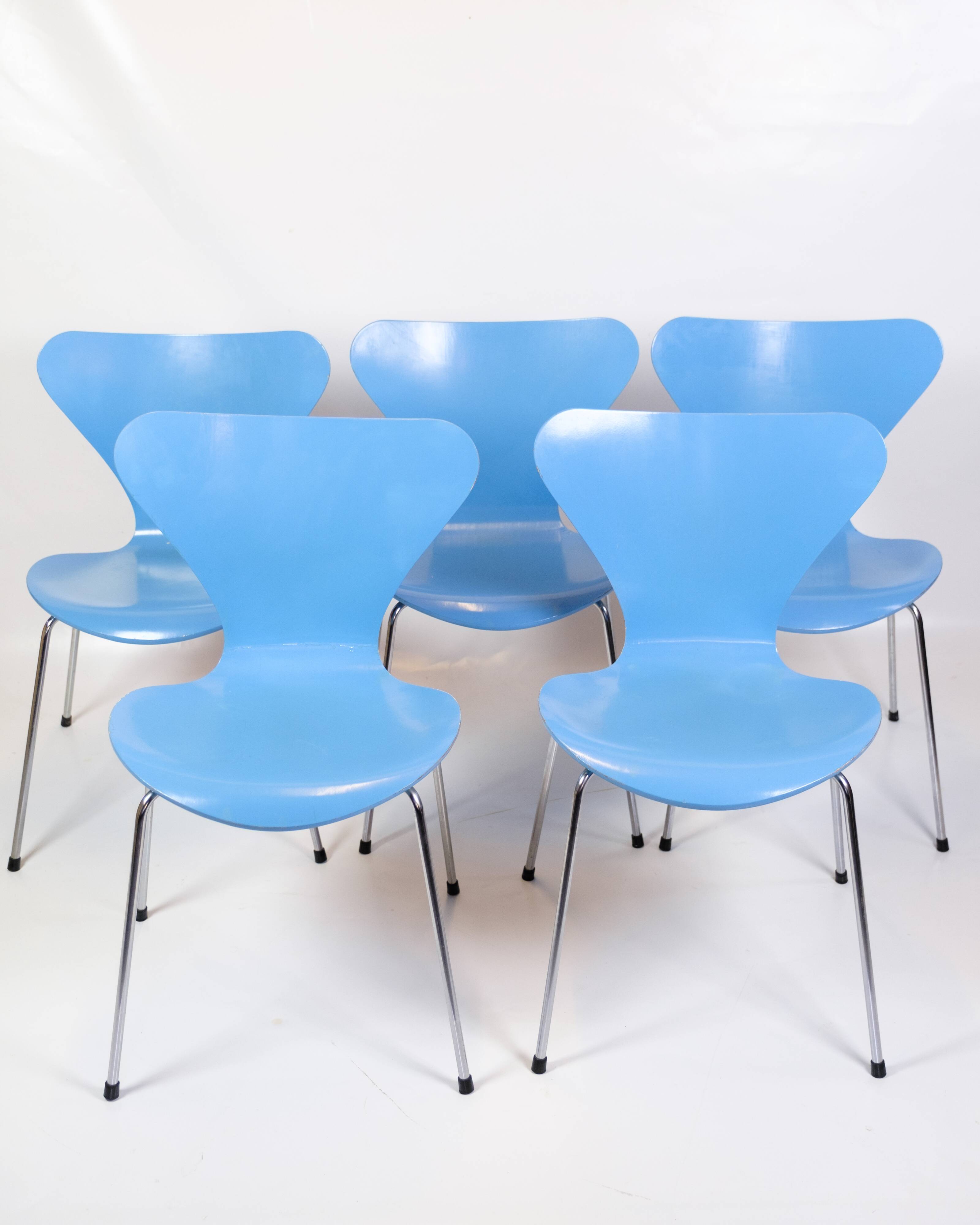 Set Of 5 Seven Chairs Model 3107 In Light Blue By Arne Jacobsen From 1980s