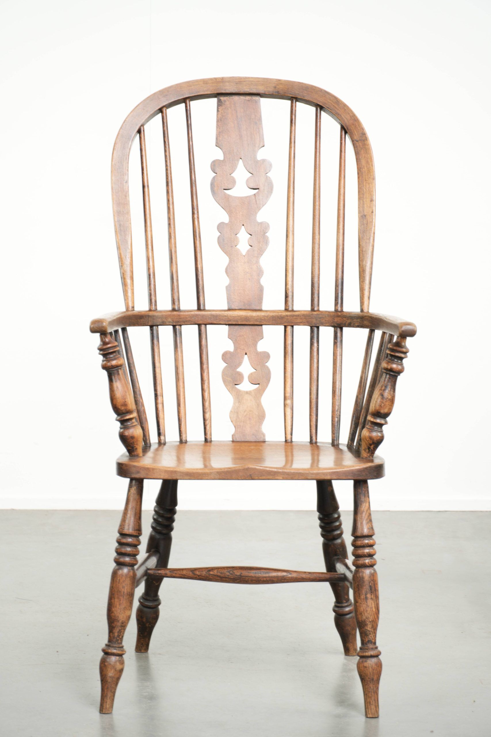 Chaise à épingles anglaise antique, chaise Windsor du début du 19e siècle.