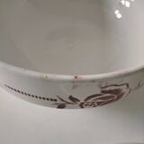 Digoin Sarreguemines Atlantic pattern tureen, deep red rose decoration