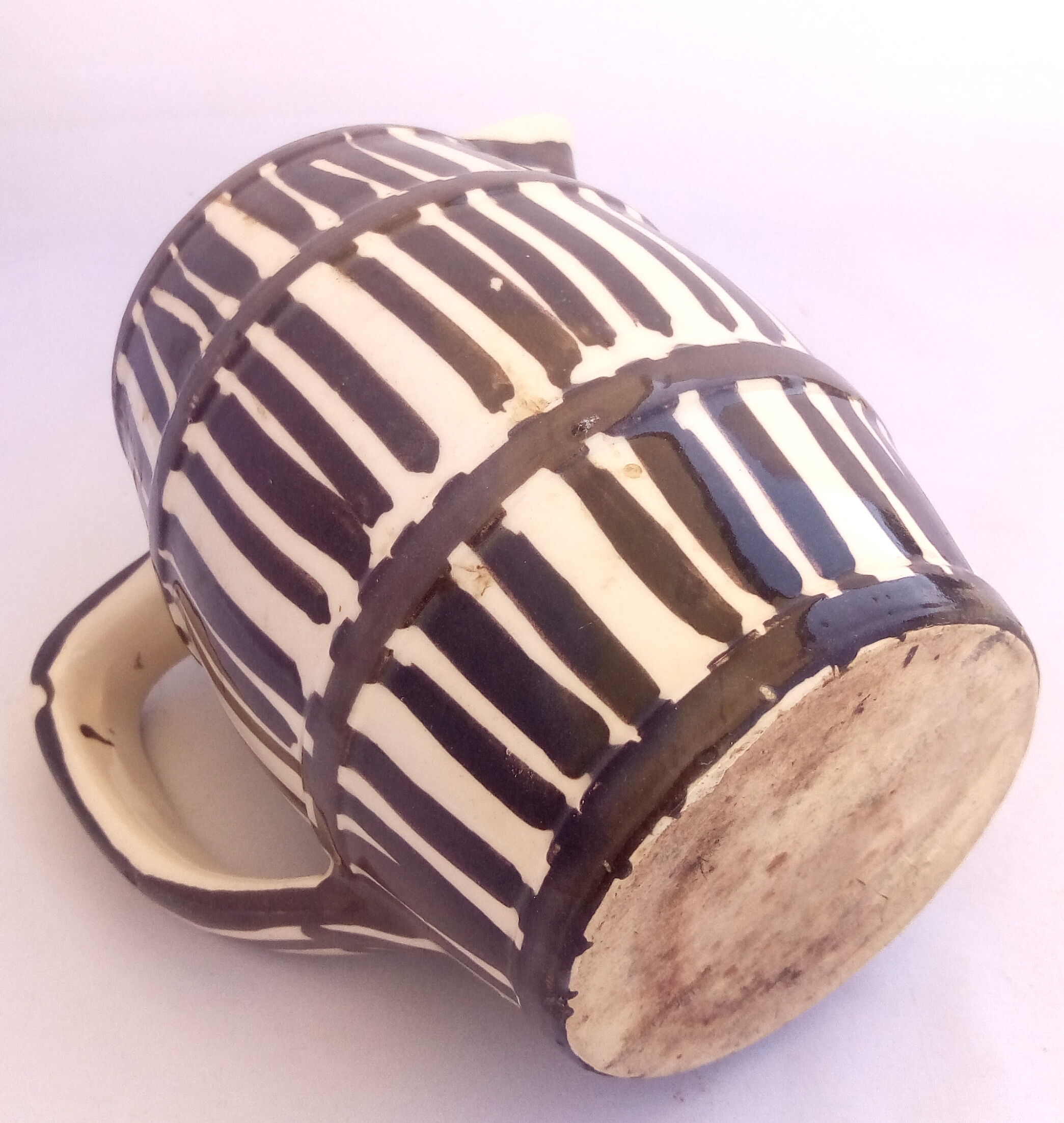 Country pitcher in ceramic beige/brown stripes