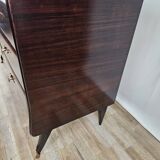Art Decò chest of drawers in mahogany with burgundy glass