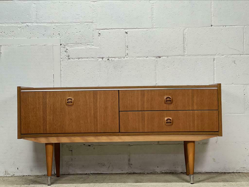 Vintage tv cabinet
