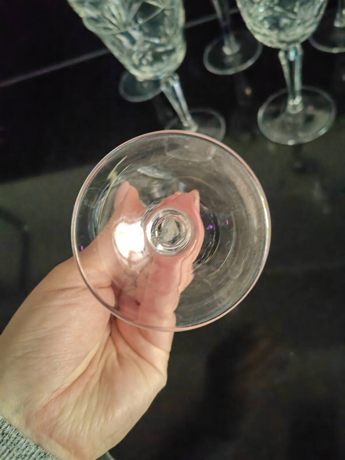 6 cut red wine glasses