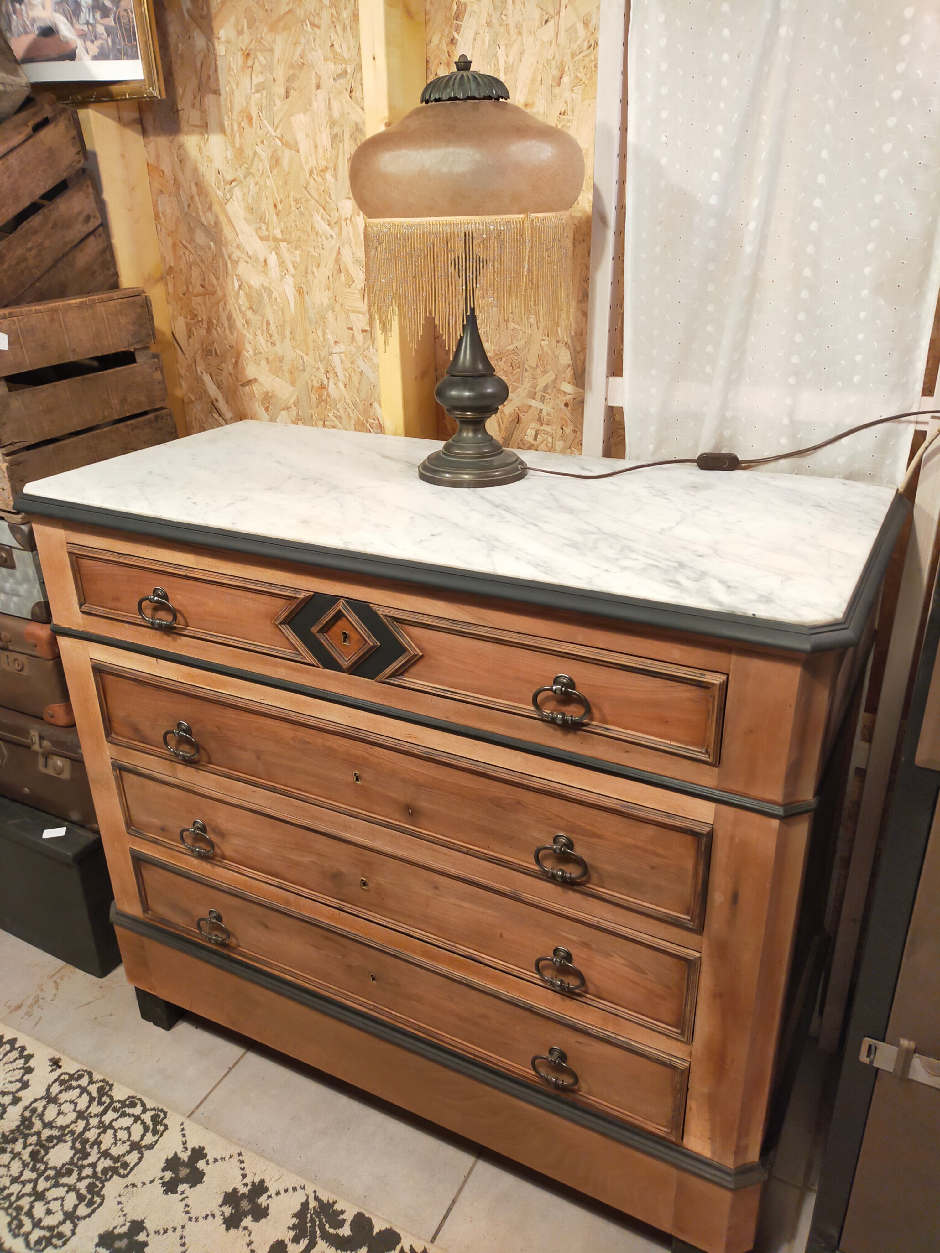 Commode ancienne, début XIXème siècle, remise au goût du jour