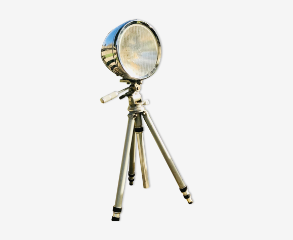 Projecteur tripode industriel