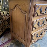 Parisian chest of drawers in solid oak Louis XIV style