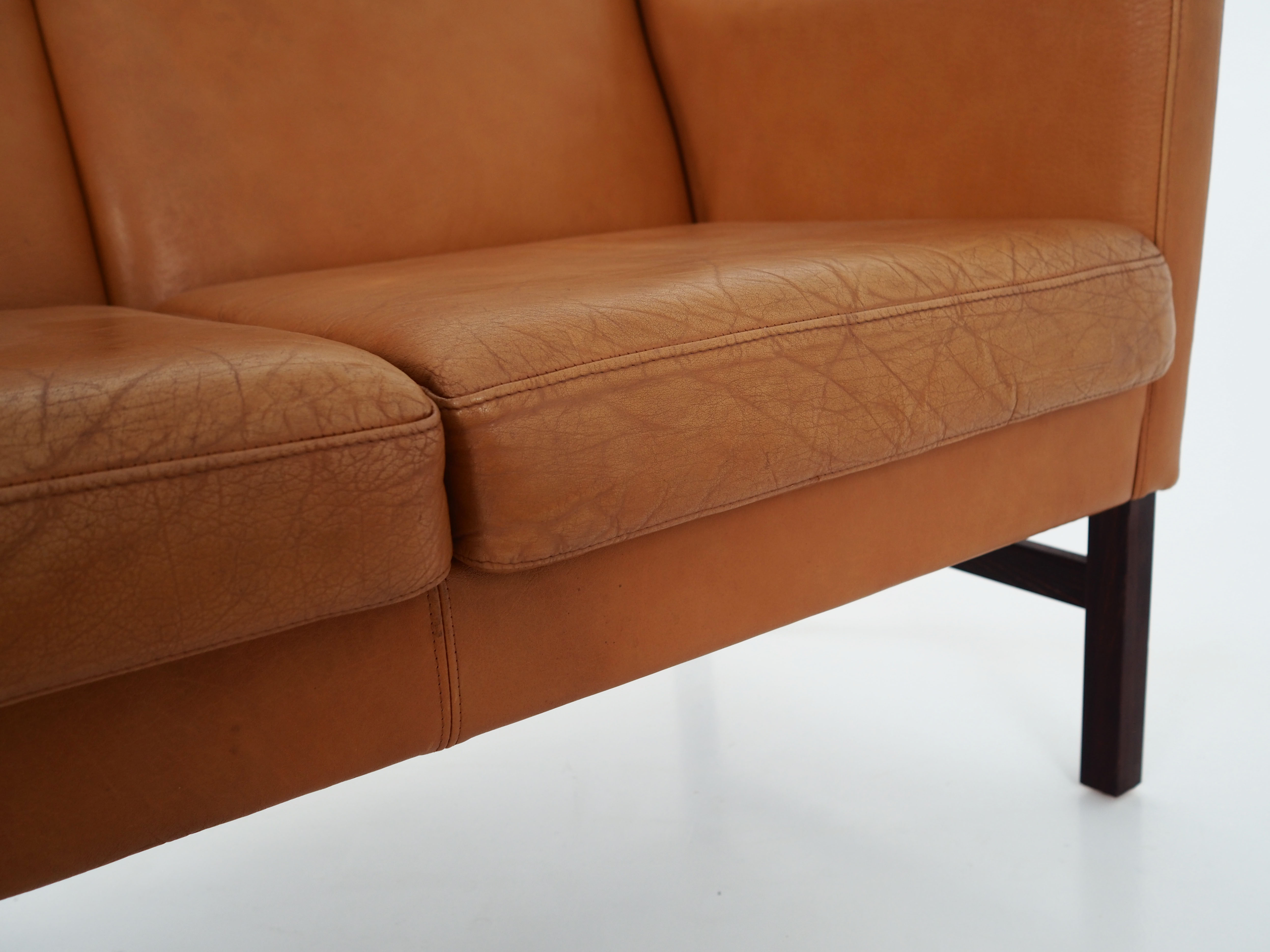 Leather two-seater sofa, 70s Scandinavian design