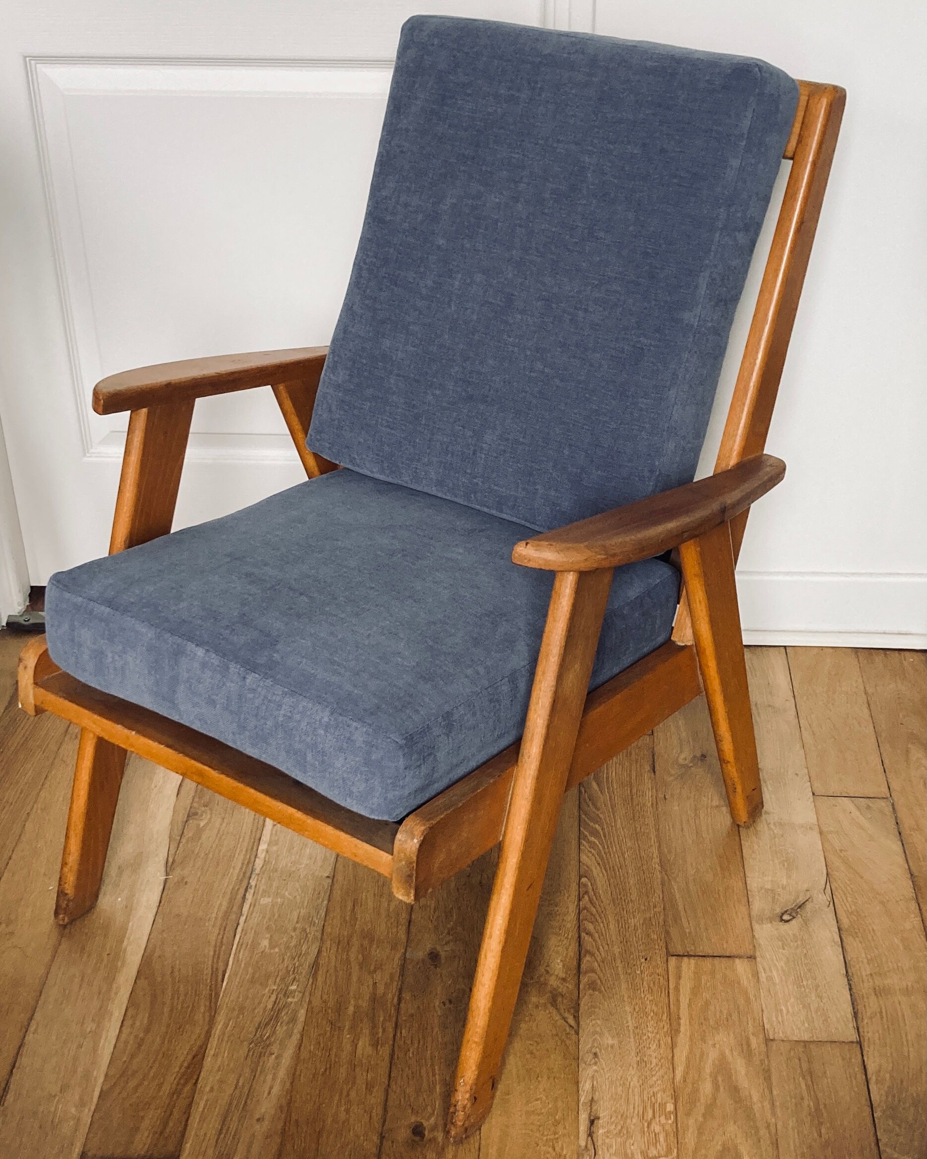 Scandinavian armchair 70