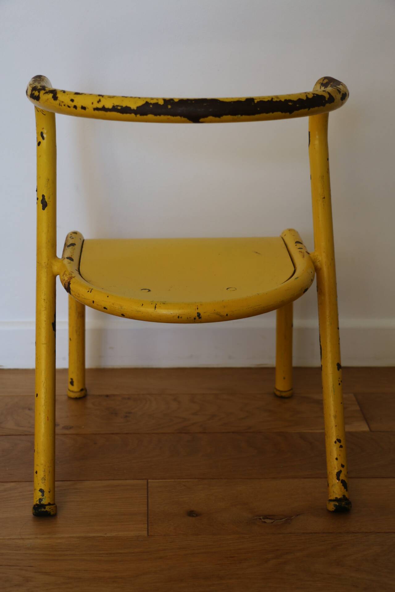 Jacques Hitier children's chair yellow