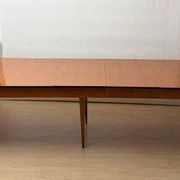 Table Biedermeier extensible en bois de cerisier, sud de l'Allemagne, 1880