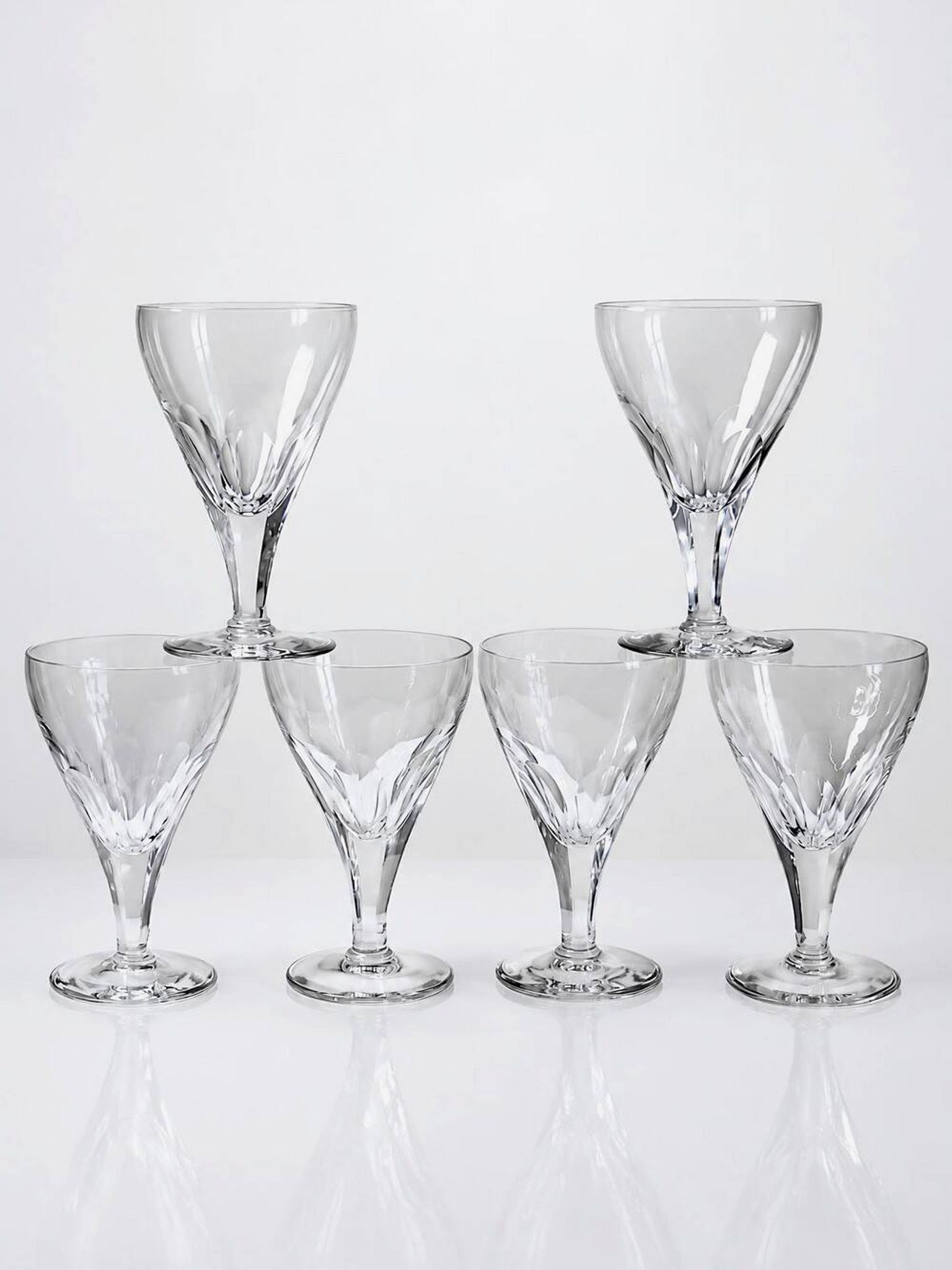 Service of 6 antique cut crystal glasses attributed to Moser, Bohemia circa.