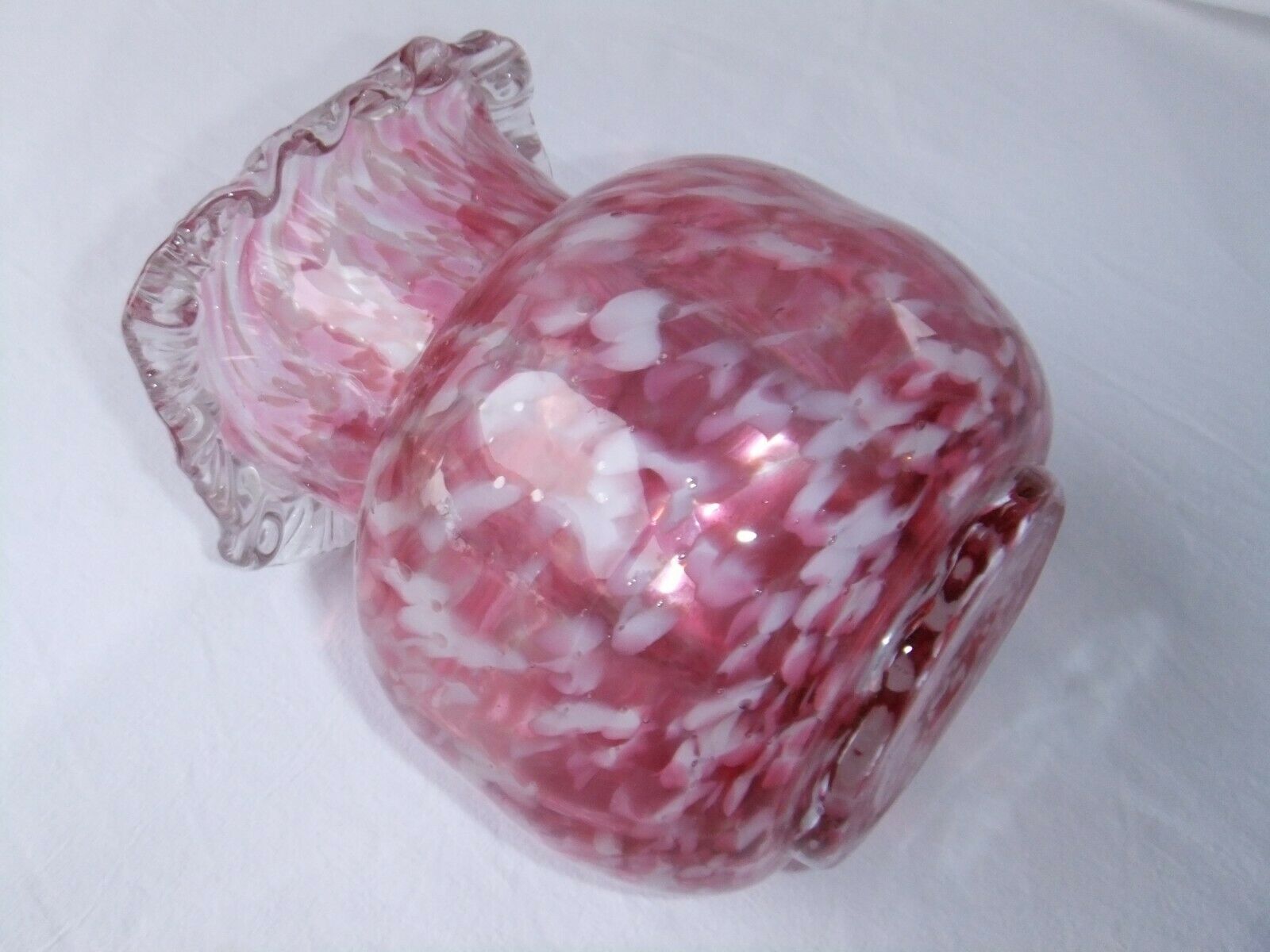 Vase ball old Clichy collection blown glass speckled white pink