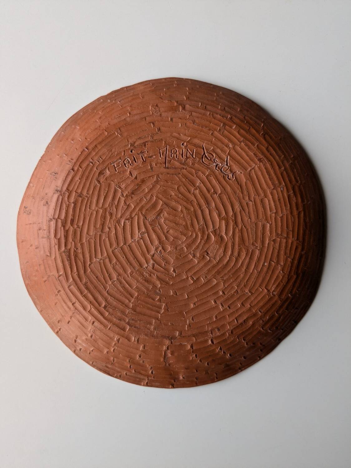 Decorative ceramic plate with duck decoration