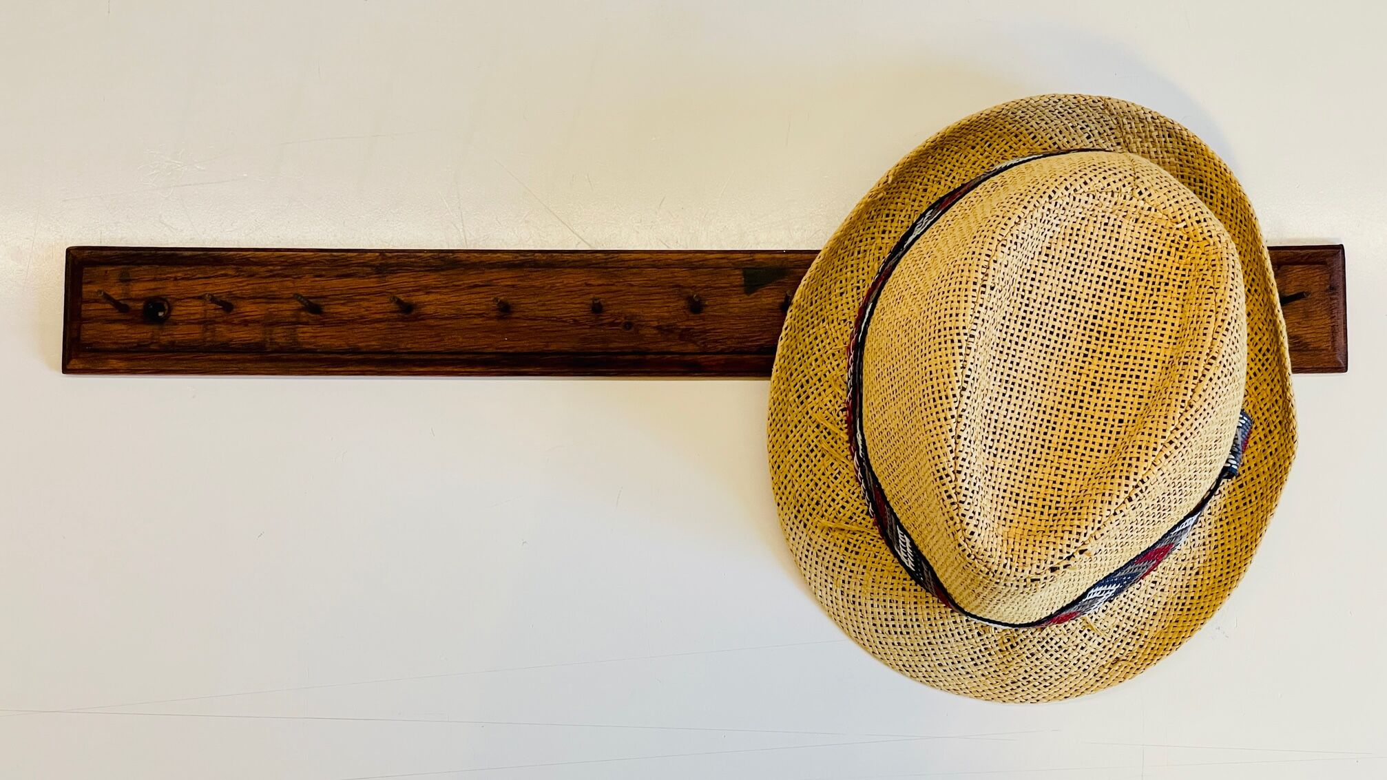 Workshop coat rack in solid oak