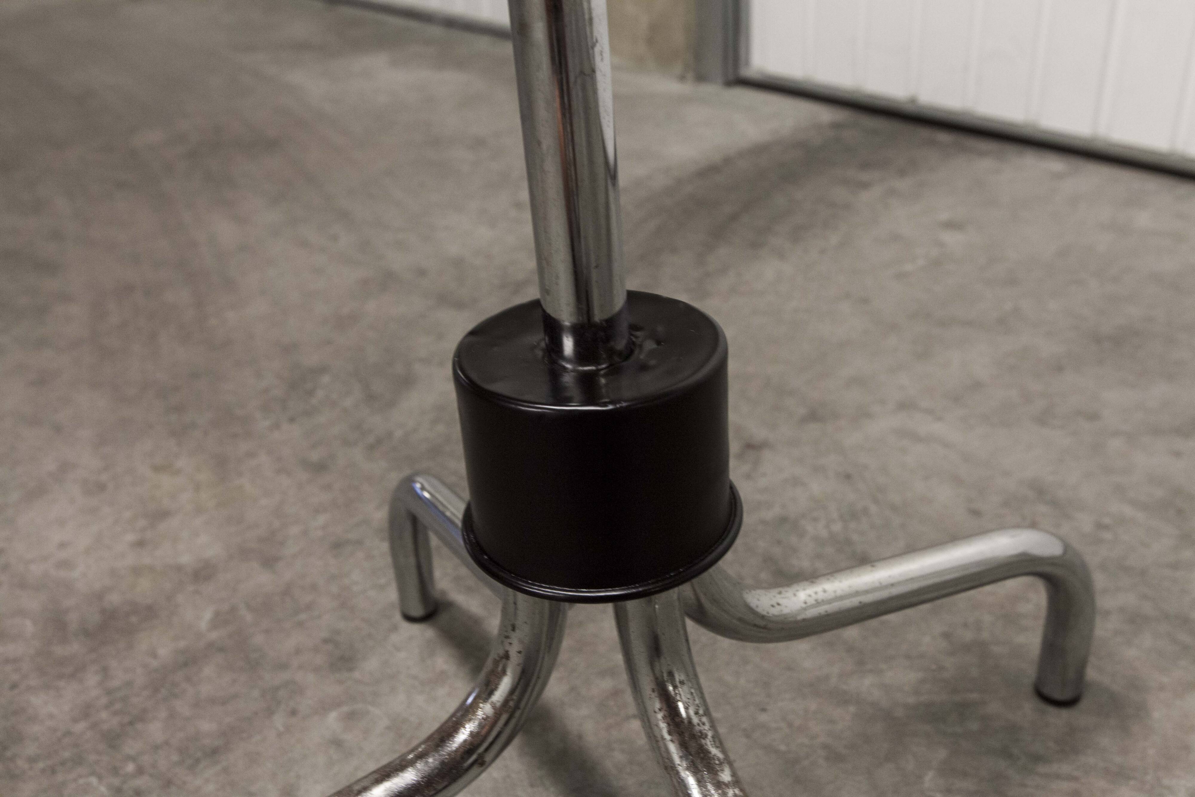 Parrot coat rack 16 hooks industrial in chromed metal and base + black balls 1960