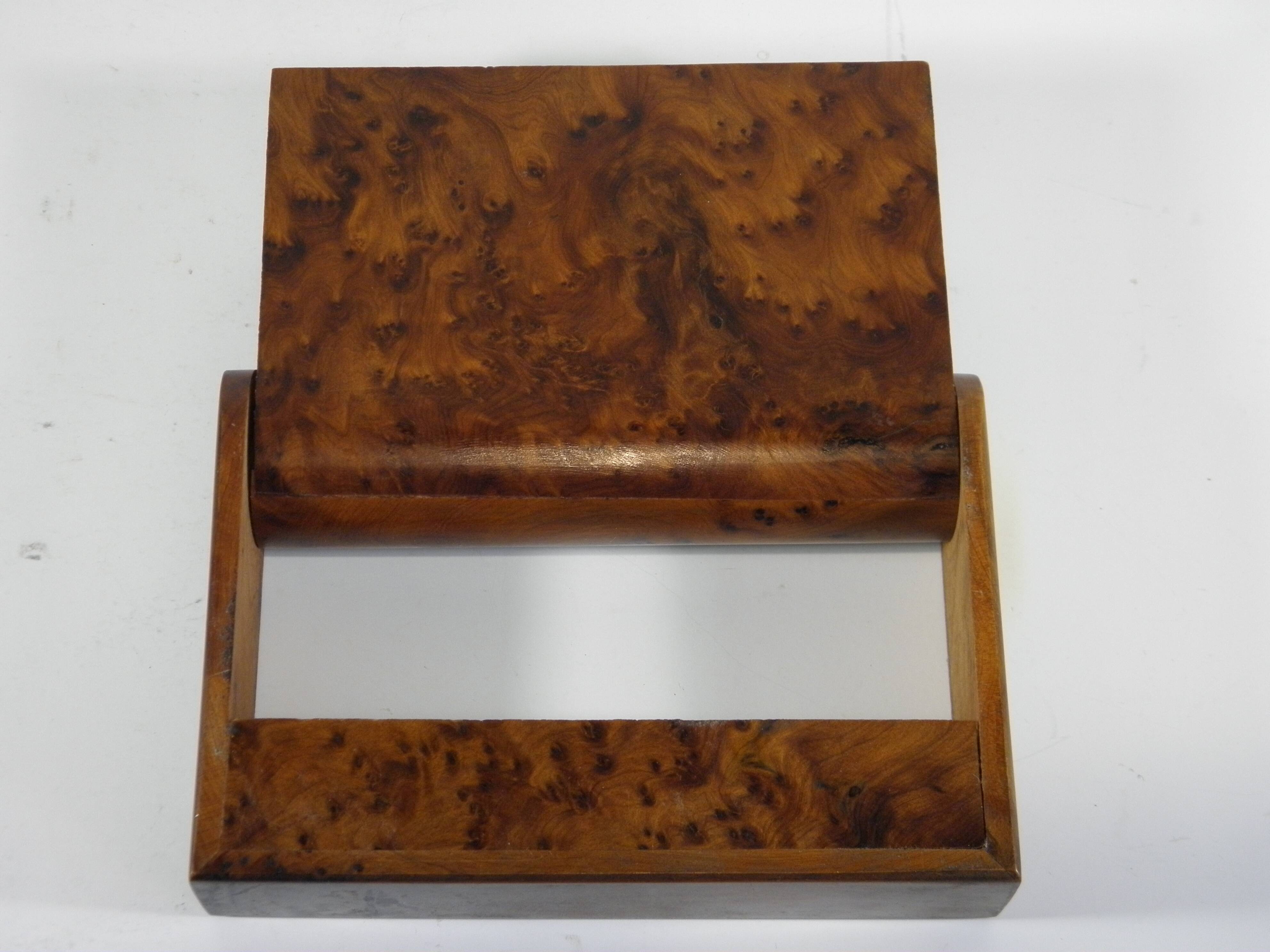 Cigarette box in thuya burl