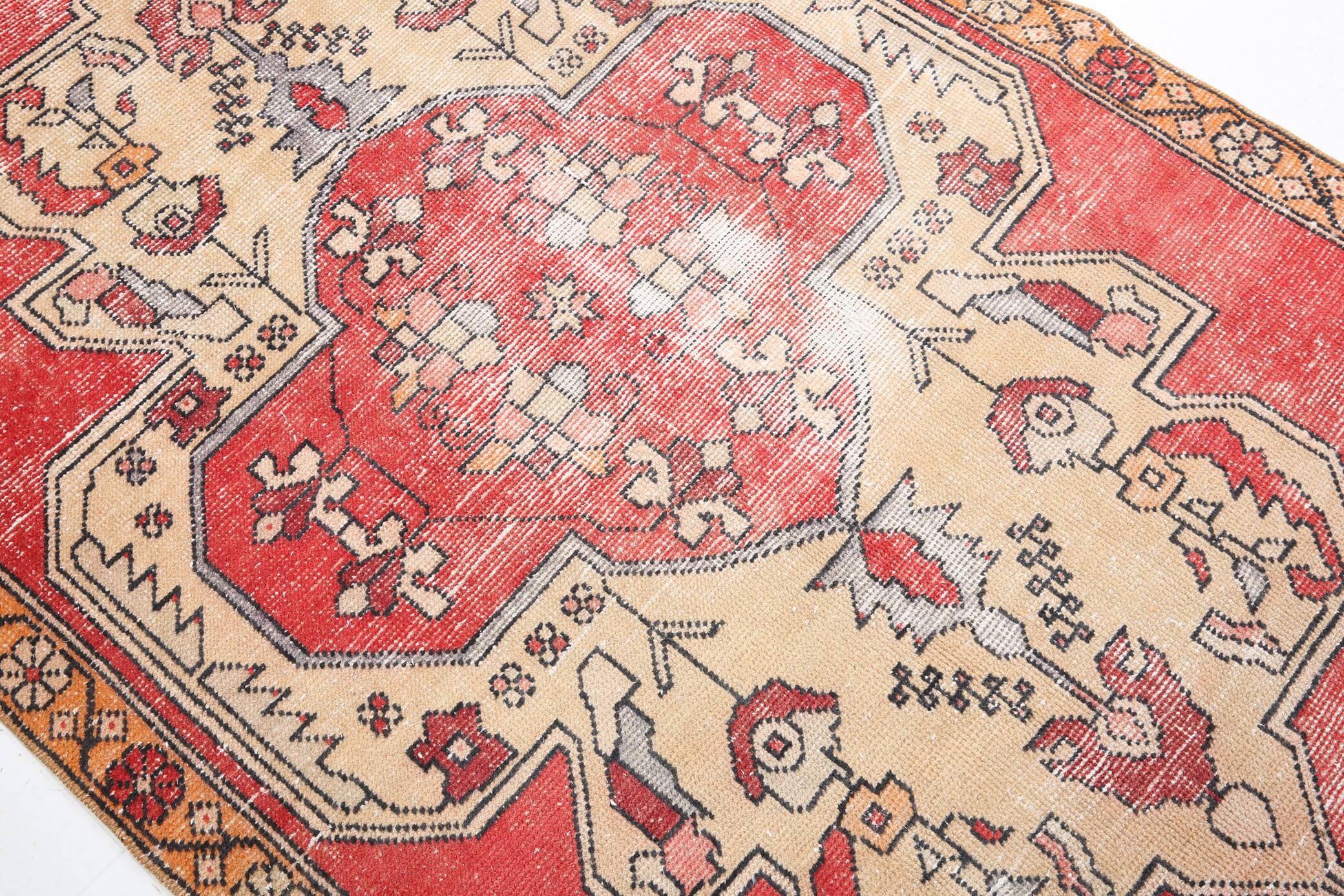 Antique Red Tan Beige Turkish Vintage Rug, 130x247Cm