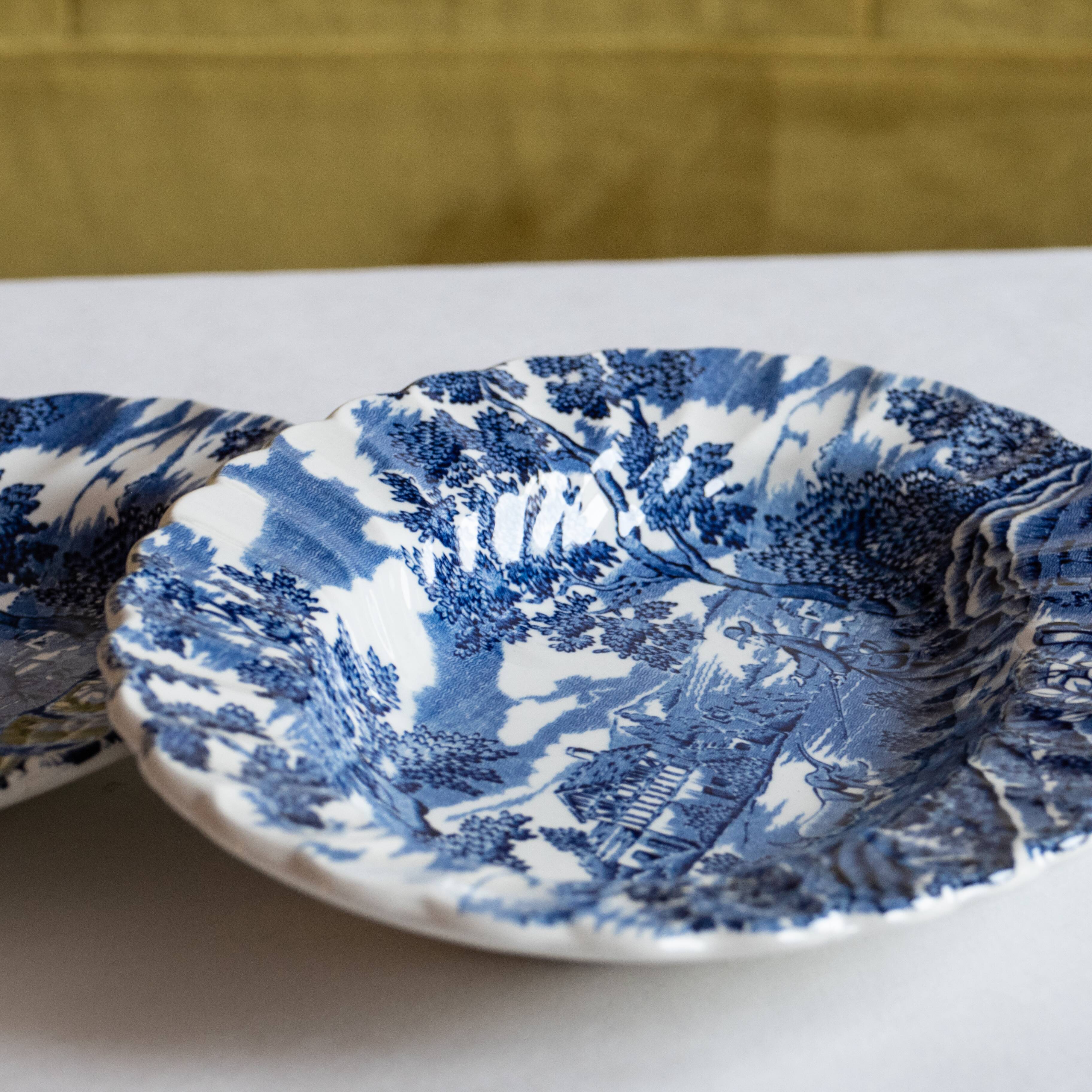 2 old English raviers Myott England, blue décor