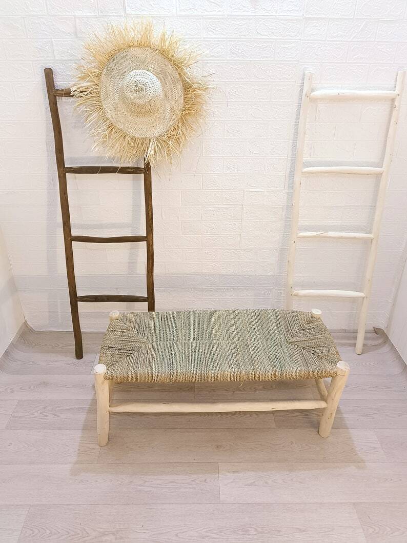 Bench in solid wood and natural wickerwork