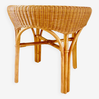 Table basse ou d'appoint en bambou et osier tressé, vintage.