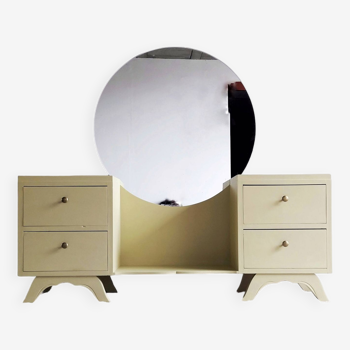 Dressing table