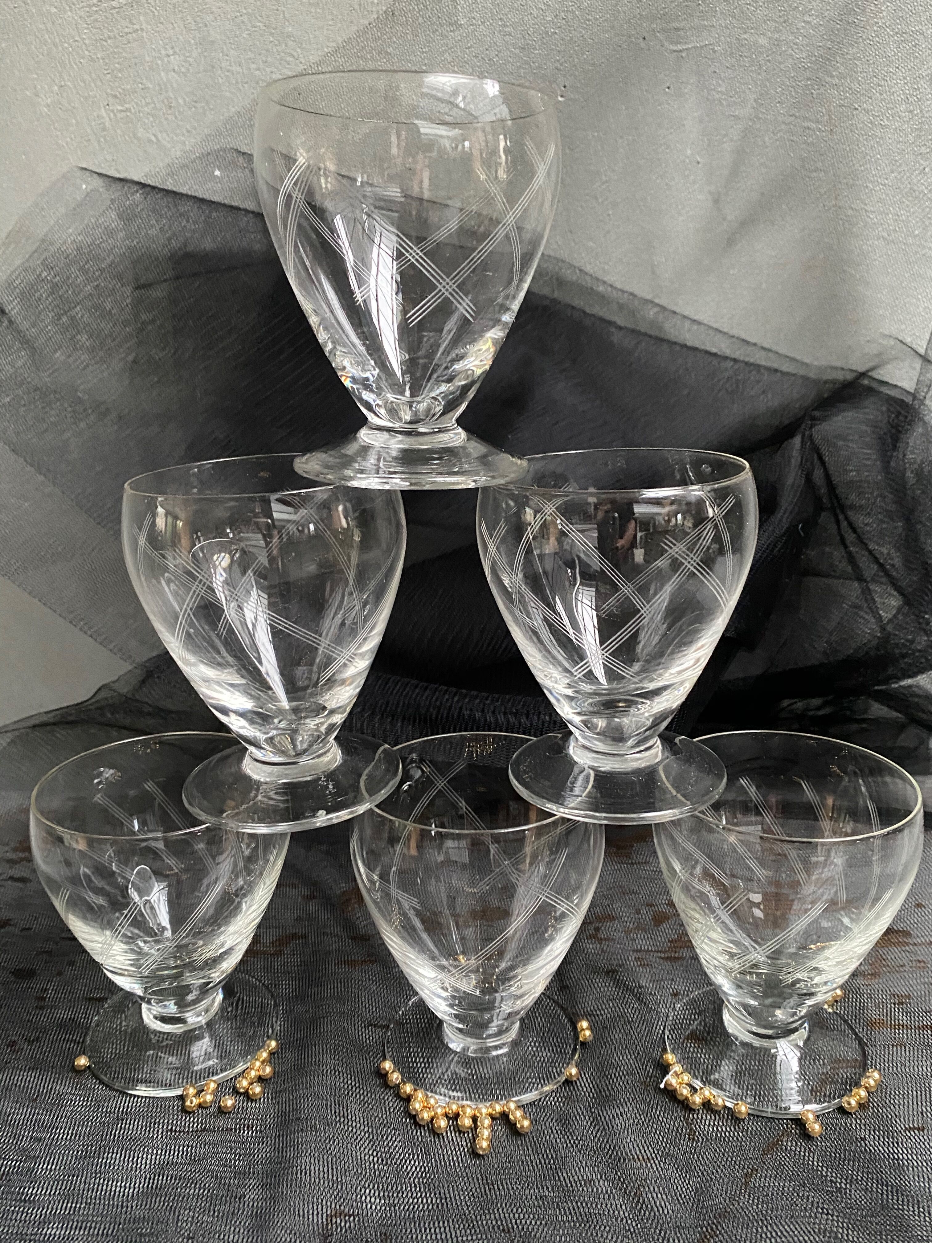 Série de 6 verres anciens gravés