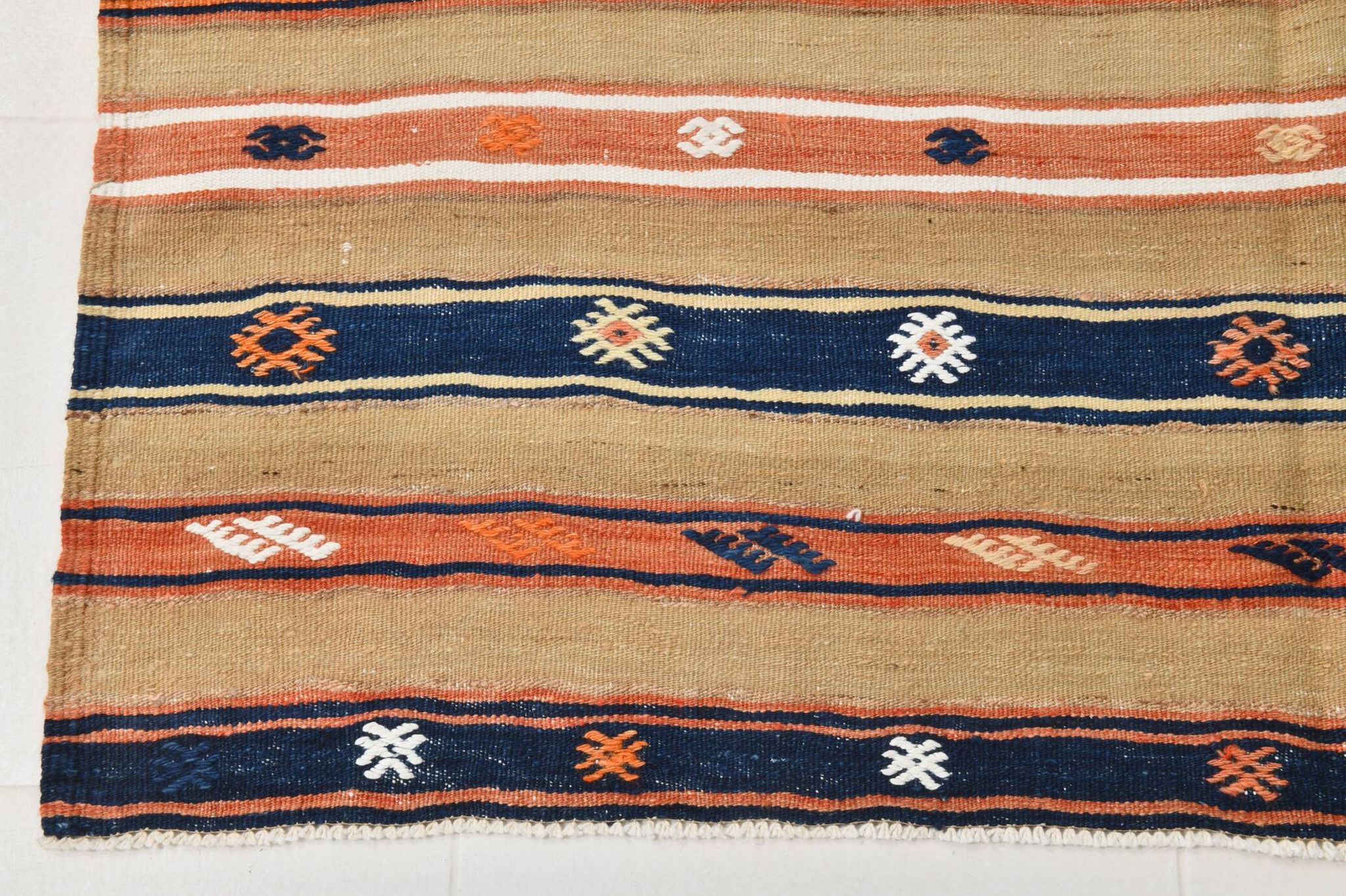 Tapis beige et bleu antique 5x8, 145x230 cm