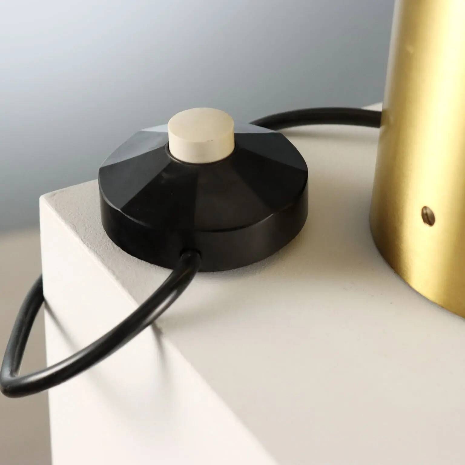 Vintage brass table lamp, minimalist design, Italy, 1960s-1970s