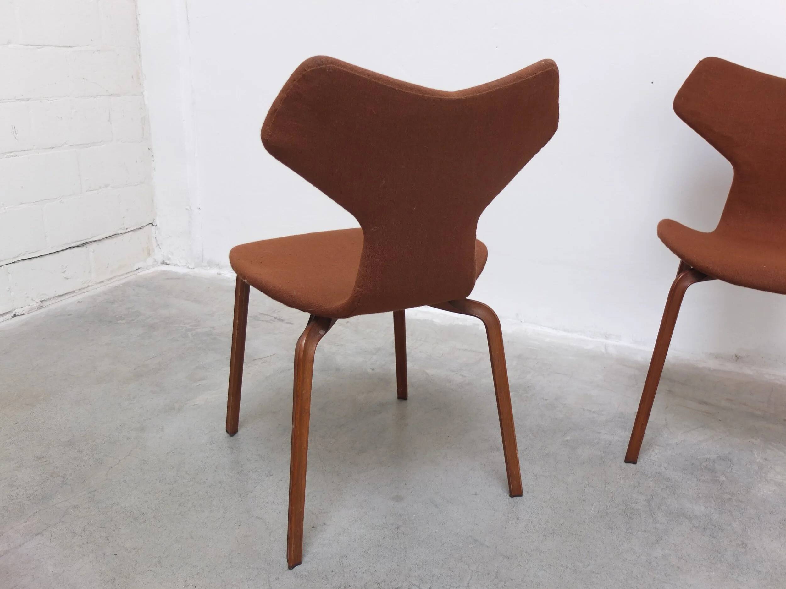 Rare set of 4 first edition 'Grand Prix' chairs by Arne Jacobsen for Fritz Hansen, 1959