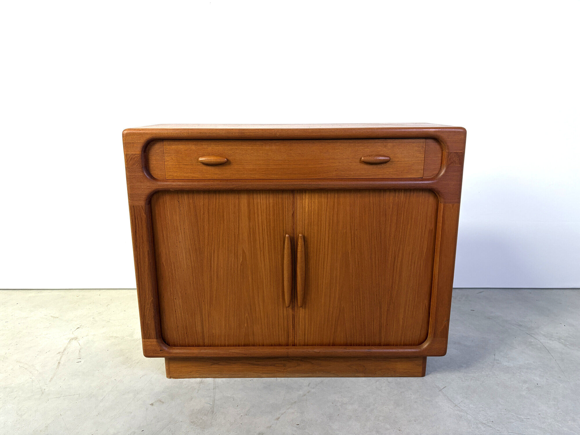 Mid century shoe cabinet by Dyrlund, 1960s