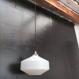Opaline suspension