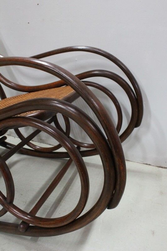 Rocking chair and his foot rest, in beech 1900