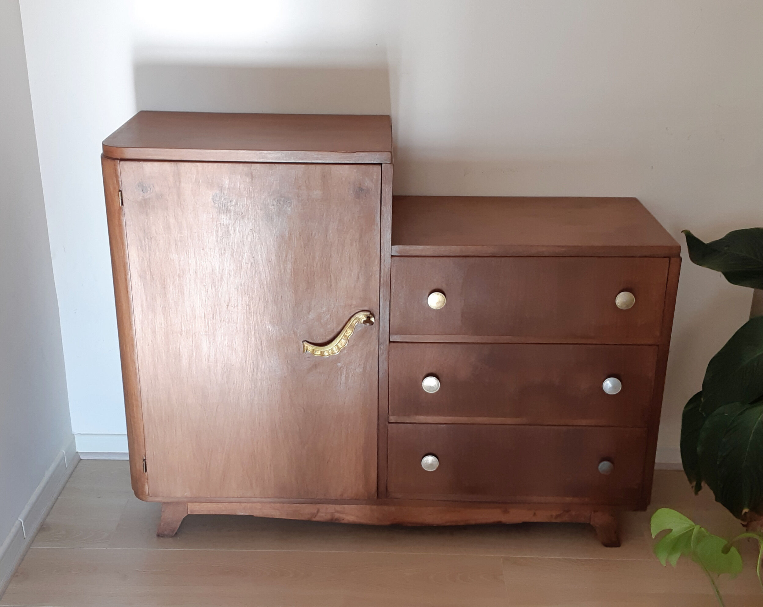 Vintage asymmetrical chest