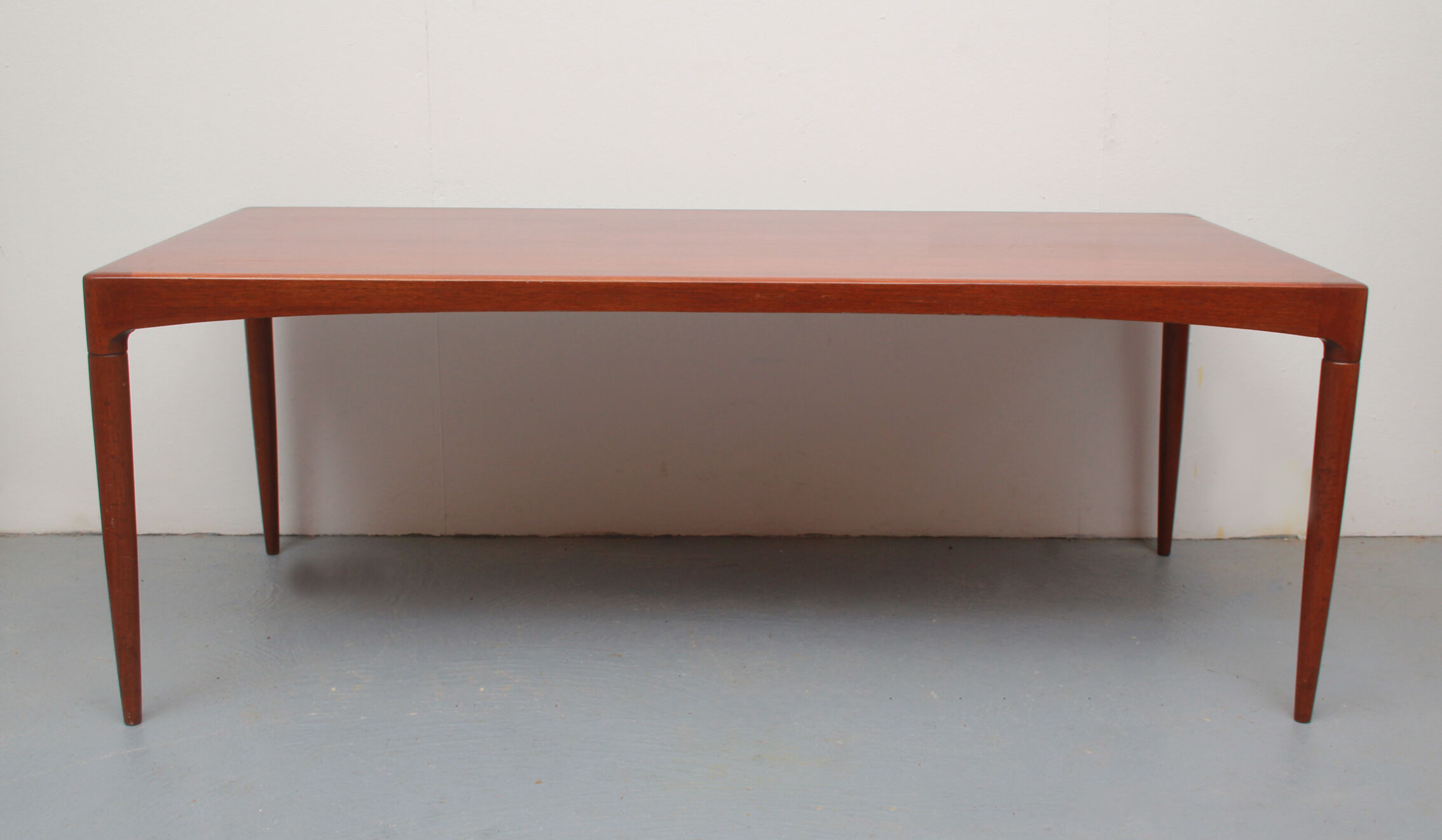 1960s classic coffeetable in teak