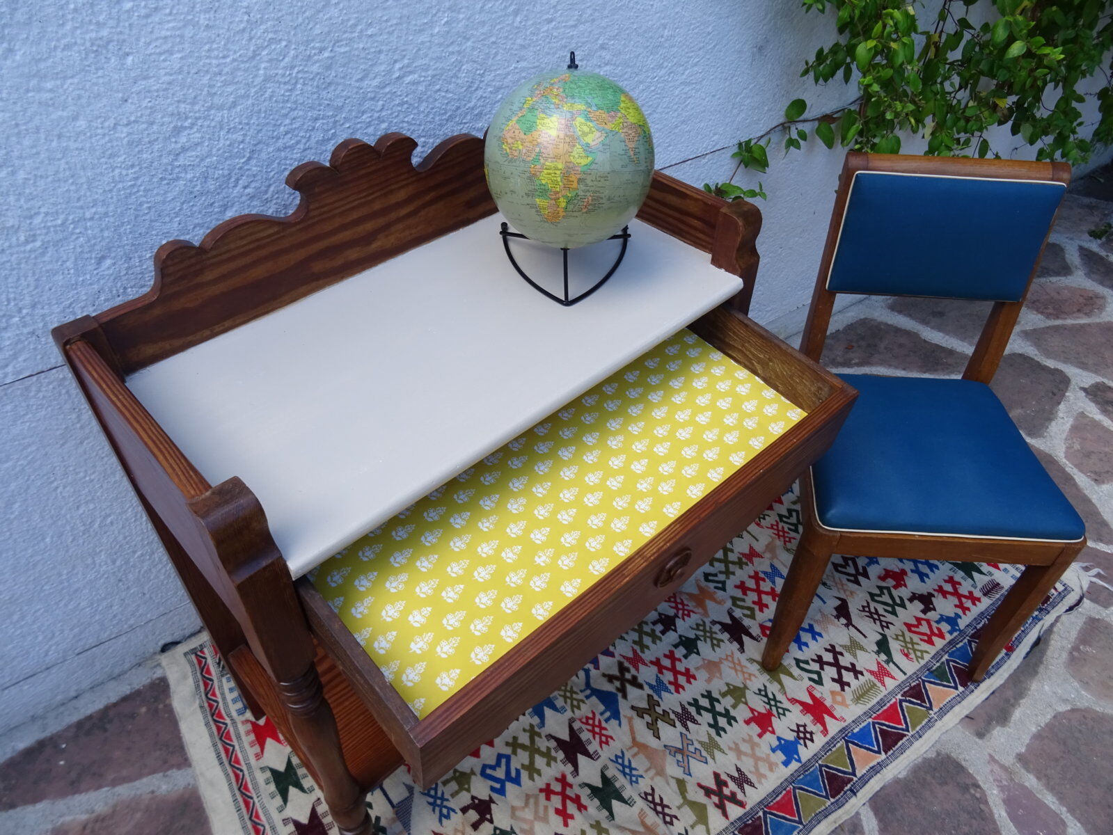 Table de toilette en pichepin