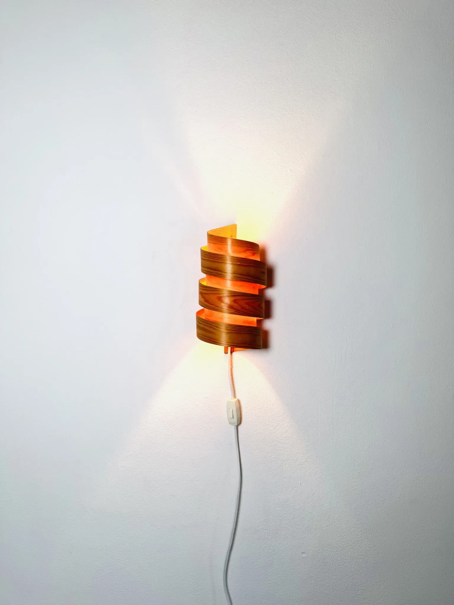Pine Veneer Curved Wall Lamp By Unknown Designer, Sweden 1970S