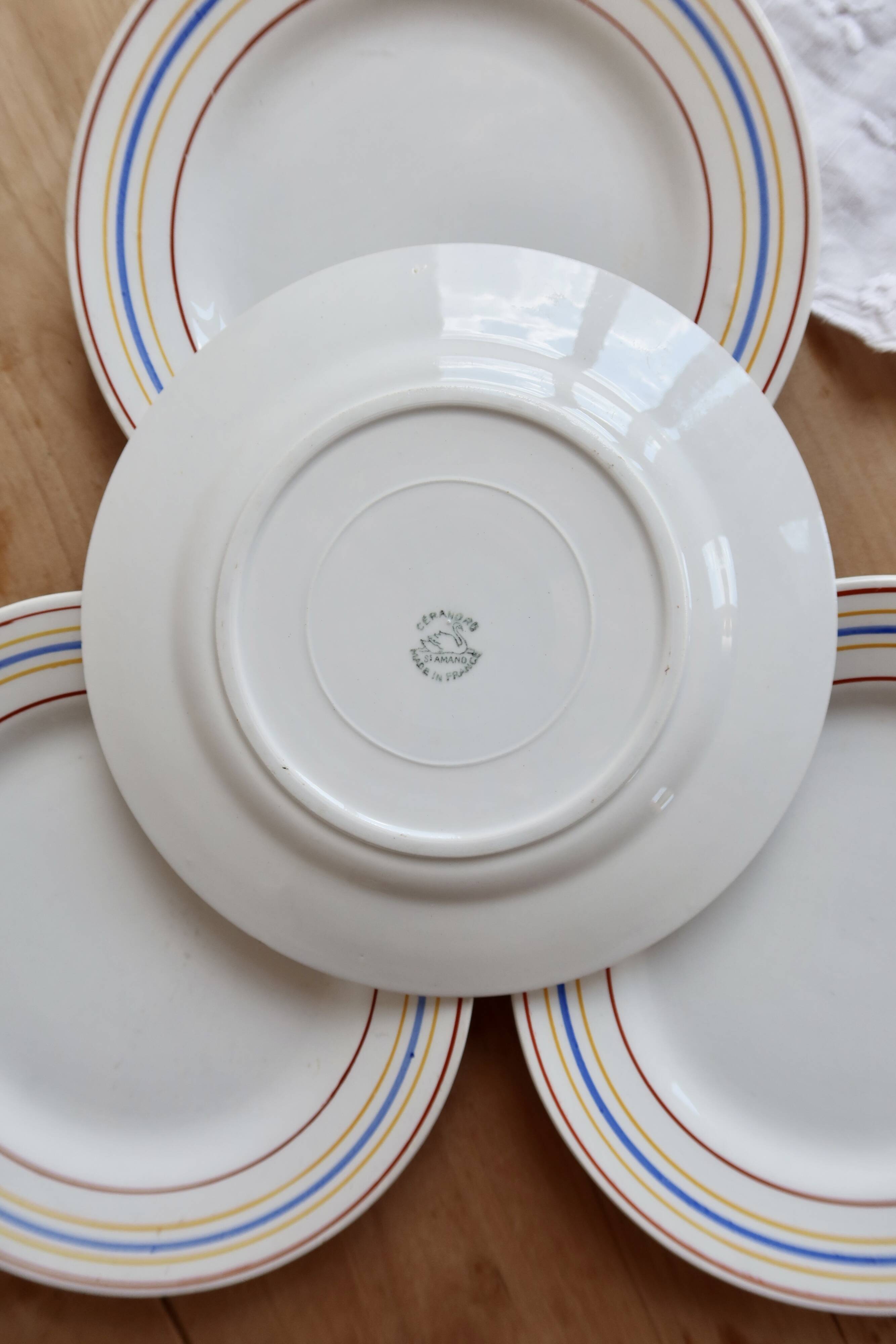 4 assiettes à dessert vintage Céranord Saint-Amand rayures rouge bleu jaune