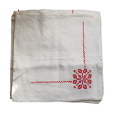 Nappe à thé brodée avec serviettes